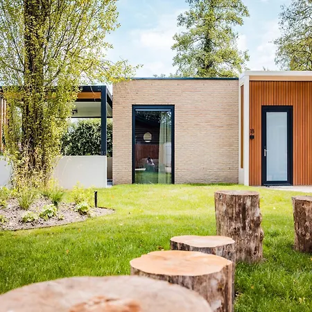 Hébergement de vacances In Veluwe Near Nature Park, Cleaning Included *