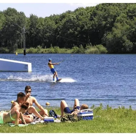 Hébergement de vacances In Veluwe Near Nature Park, Cleaning Included *